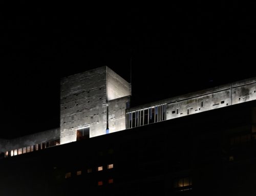 œuvre lumière sur l’unité d’habitation Le Corbusier